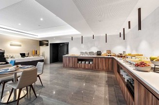 Lizbona zima hotel bufet.jpg