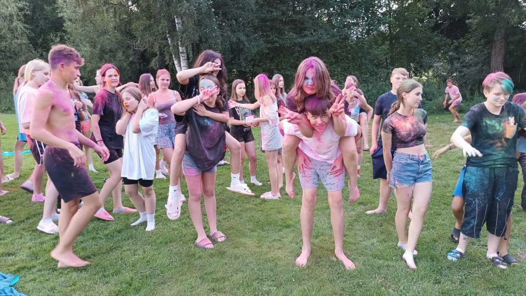 młodzież lato zabawa integracyjna